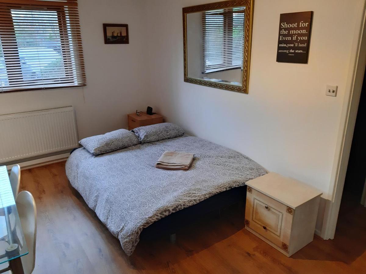 Canary Wharf Apartment Londra Esterno foto