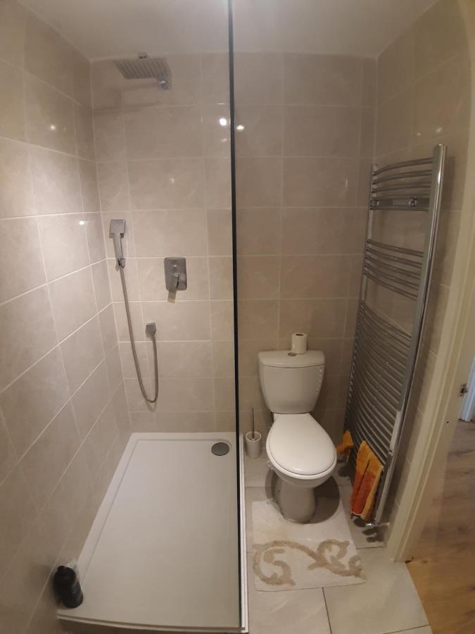 Canary Wharf Apartment Londra Esterno foto